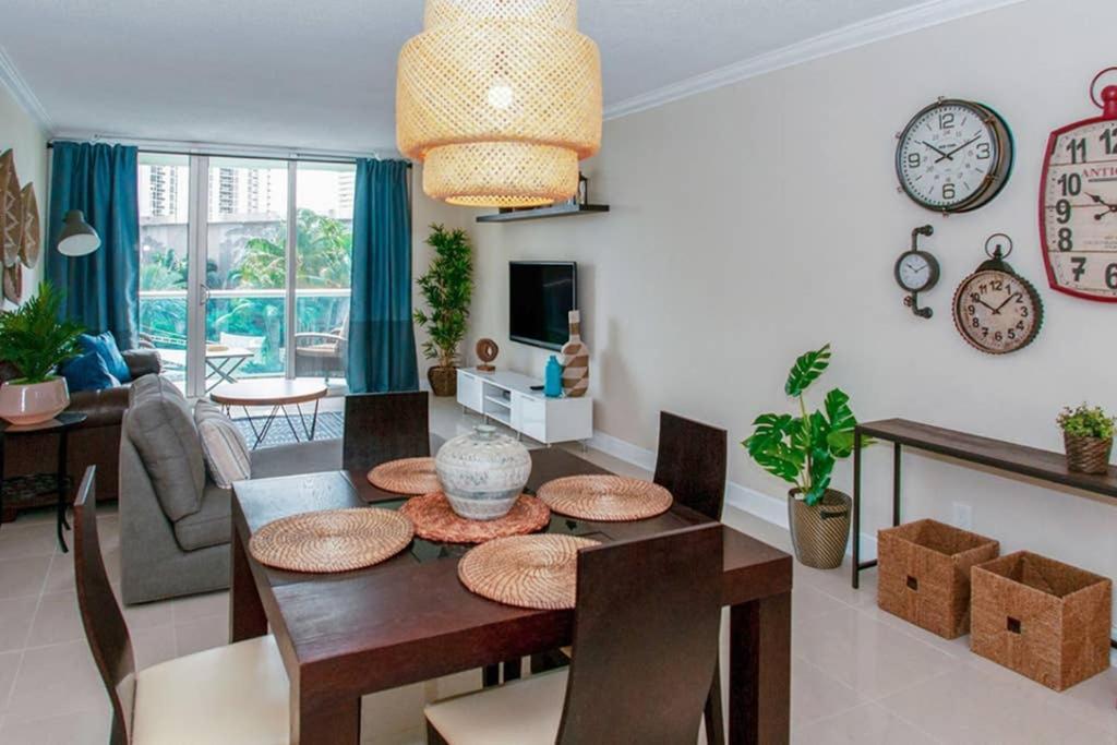 Beautiful Apartment Steps Away From The Beach Miami Beach Exterior photo