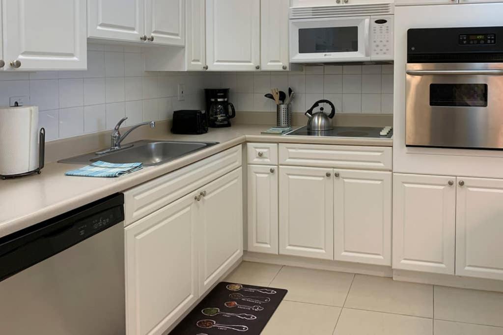 Beautiful Apartment Steps Away From The Beach Miami Beach Exterior photo